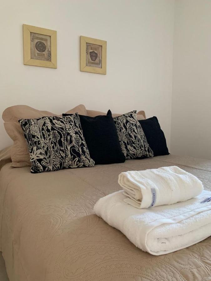 Villa Ober Suites Neuquen Bagian luar foto