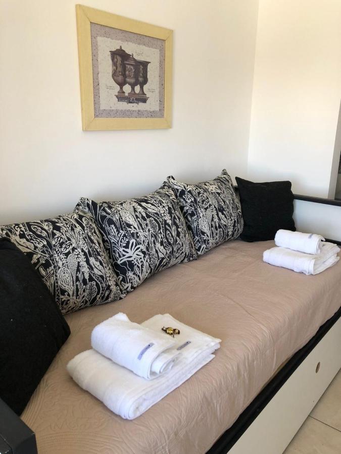 Villa Ober Suites Neuquen Bagian luar foto